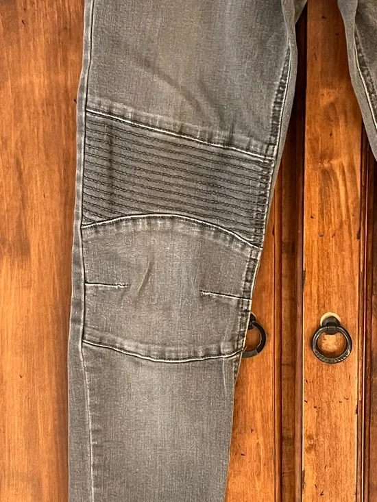 Flying Monkey Low Rise Moto Skinny Denim Jean | Gray | Size 28 | Like New - Picture 8 of 12